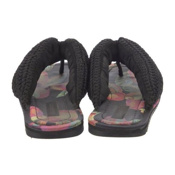 Farm Rio Black Puffy Knitted Tops/Printed Bottom Flip Flop Sandals Size 8 - Picture 2 of 5